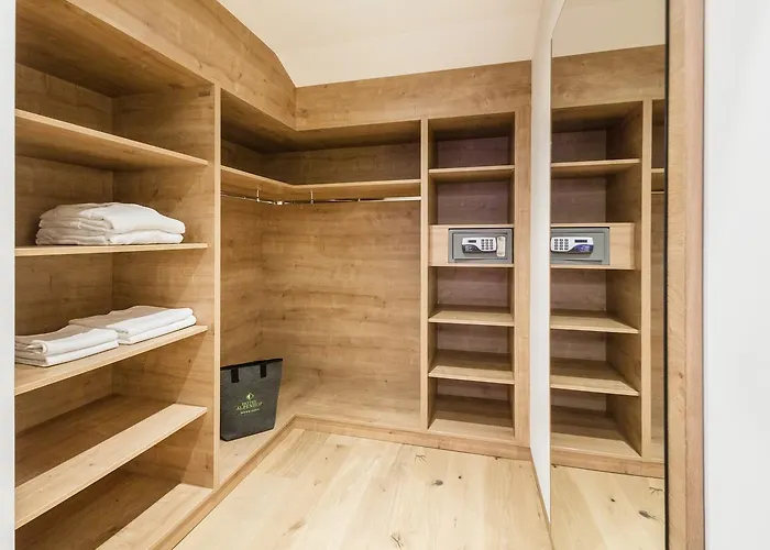 Superior Alpenhof Hotel 4*